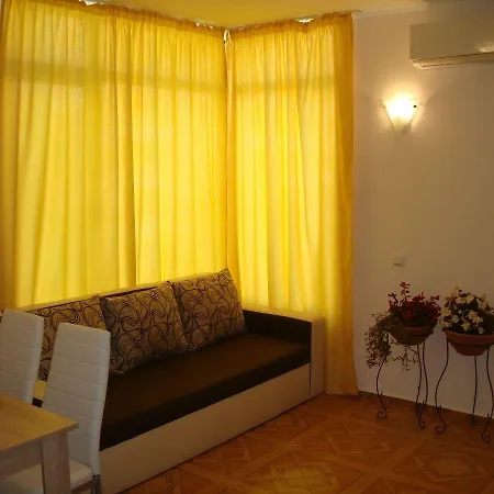 Апартхотел Saint Elena Apartcomplex 3*