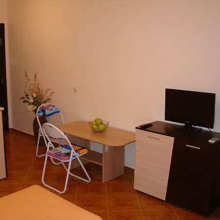 Апартхотел Saint Elena Apartcomplex 3*
