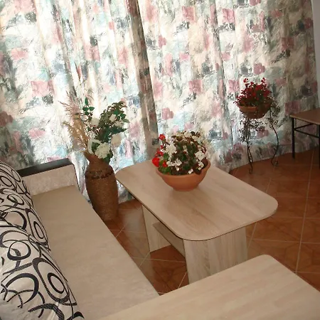 Апартхотел Saint Elena Apartcomplex 3*