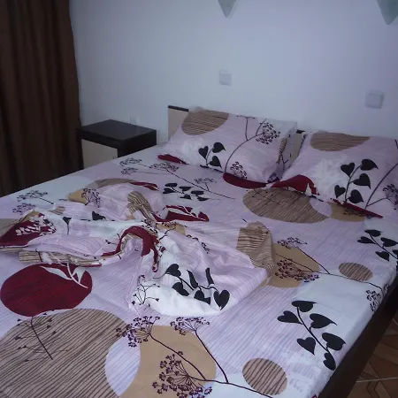 Апартхотел Saint Elena Apartcomplex